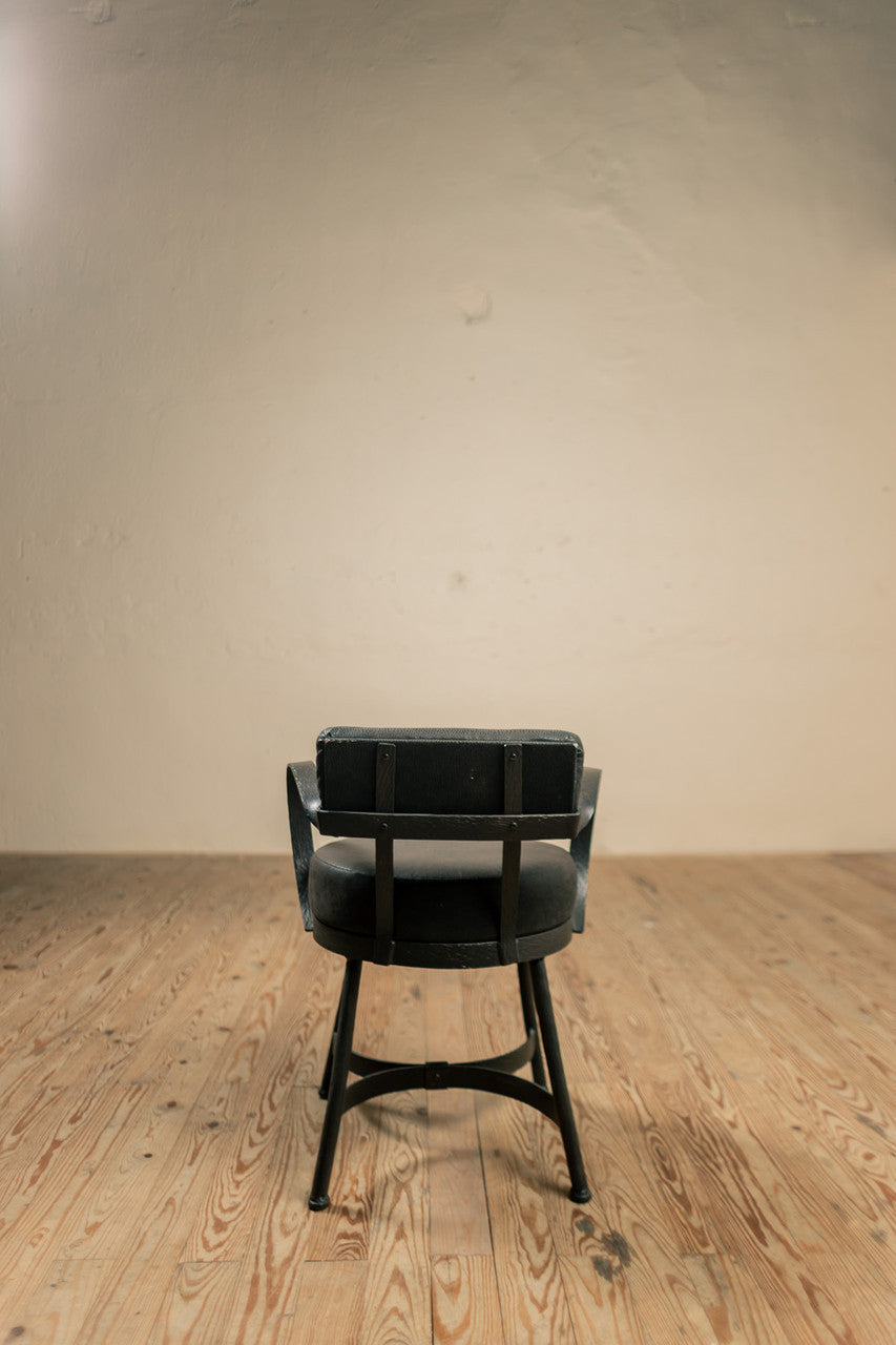 Urban Forge Huntington Iron Arm Chair