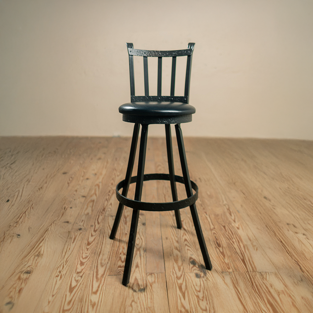 Urban Forge Bella Vista Stool