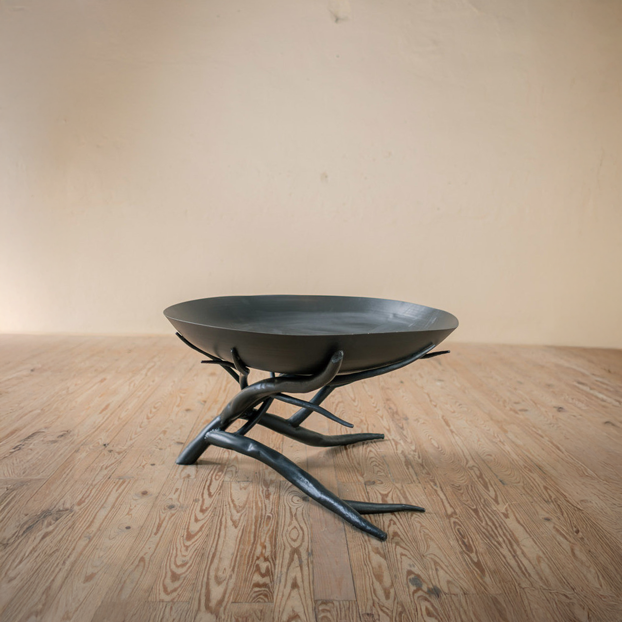 Urban Forge Driftwood Hand-Forged Fire Pit