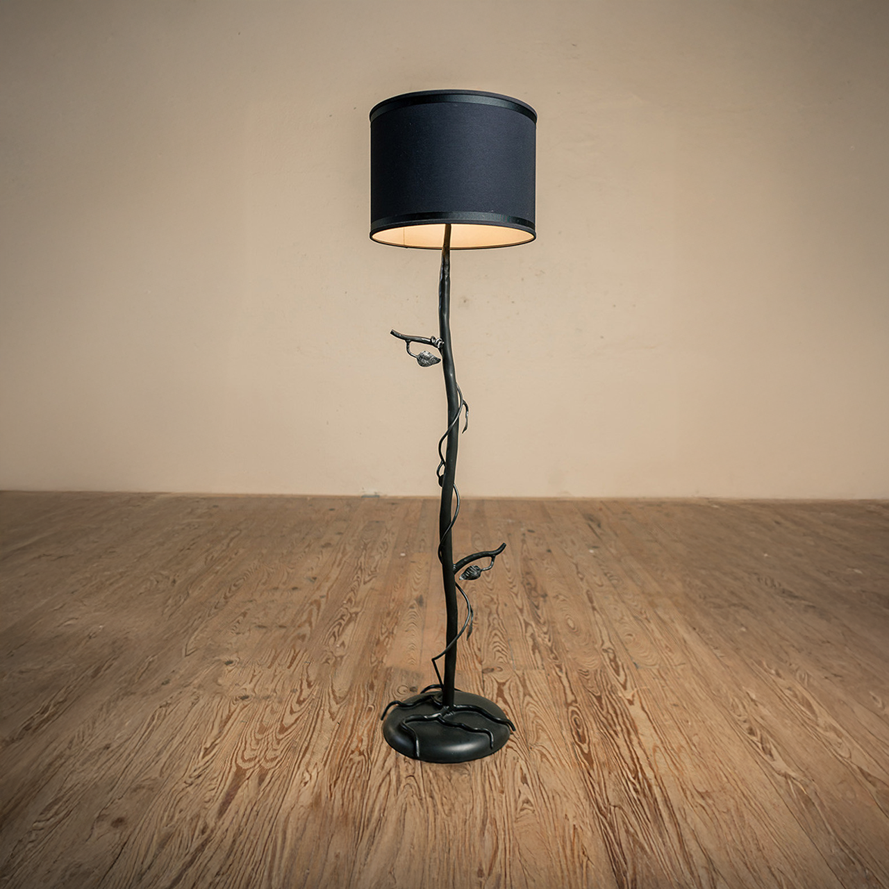 Urban Forge Sylamore Iron Floor Lamp