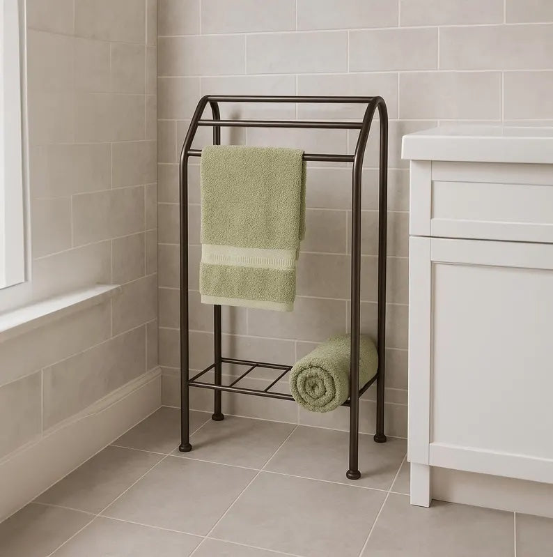 Winington Iron Towel Stand