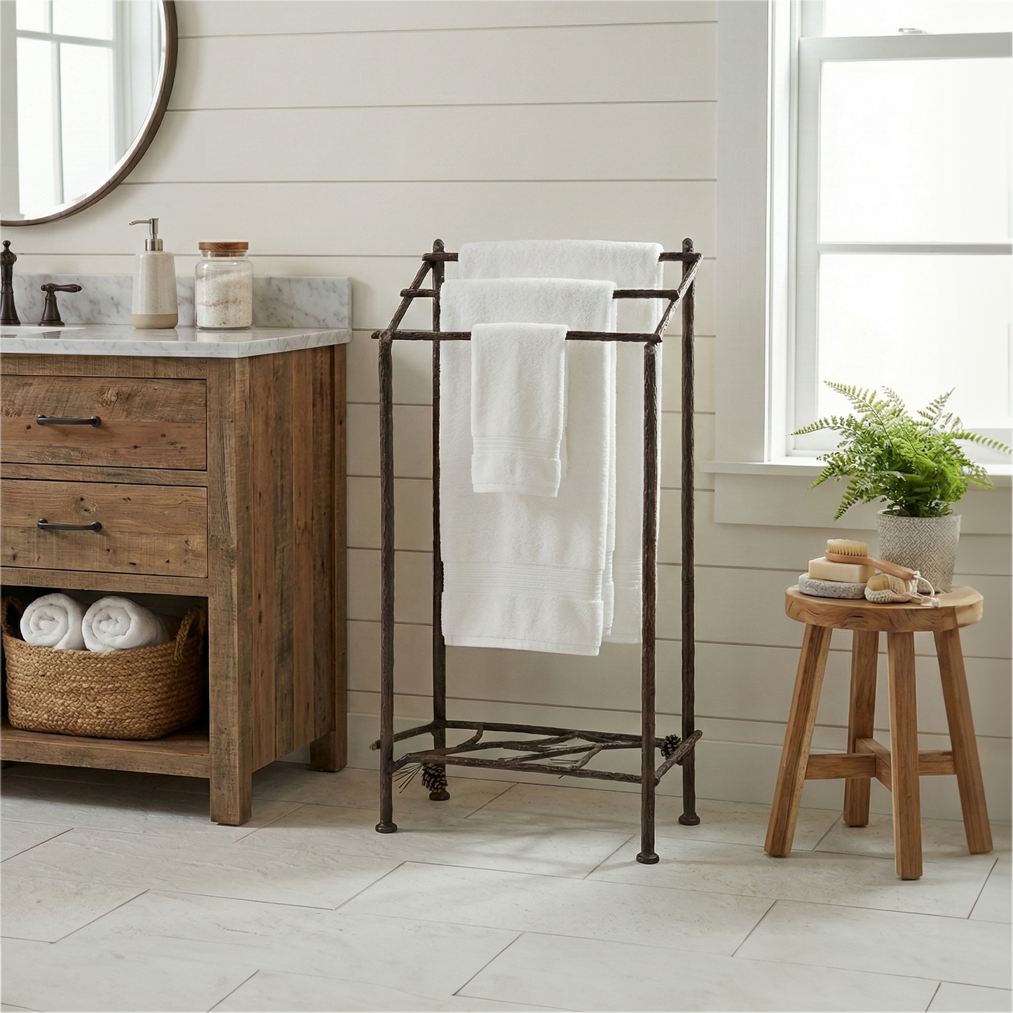 Evergreen Iron Towel Stand