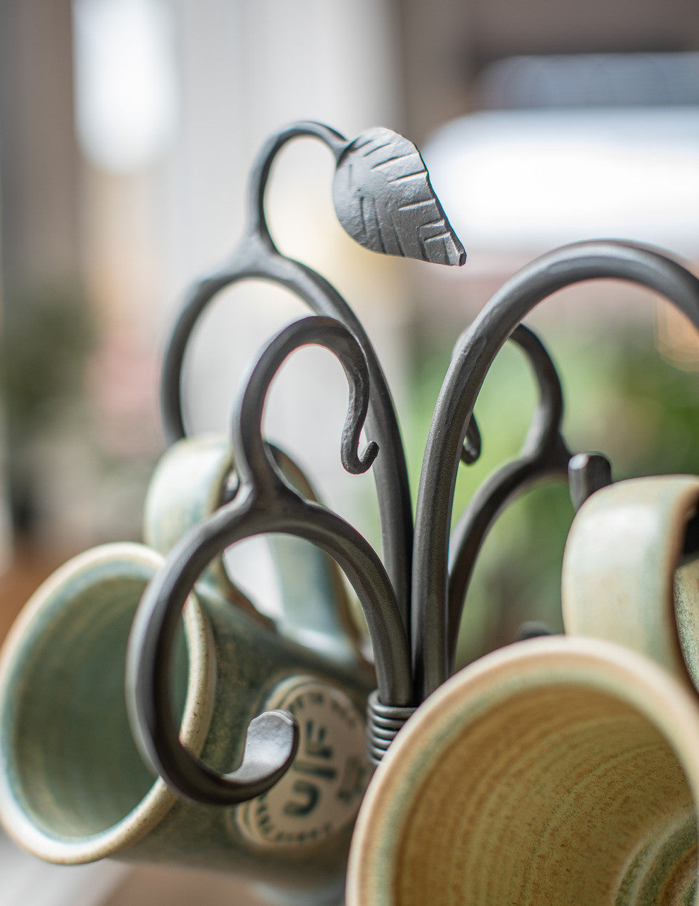Urban Forge Sylamore Iron Mug Rack