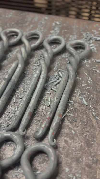 Spring Iron Hook Double